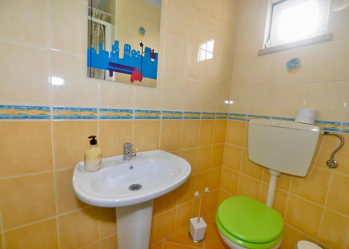 Lazy Days House - 2br With Terrace And Bbq Nazaré