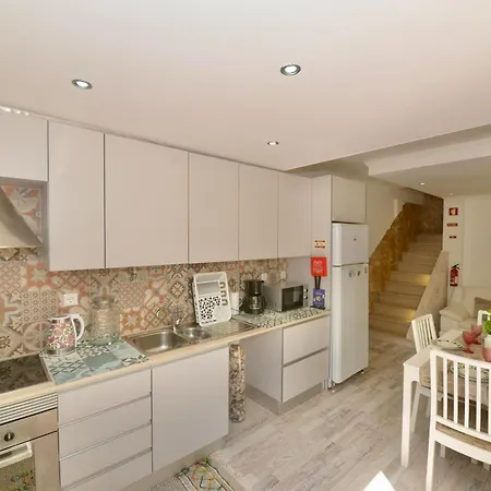 Lazy Days House - 2br With Terrace And Bbq Apartment