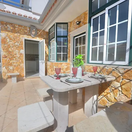 Apartment Lazy Days House - 2br With Terrace And Bbq