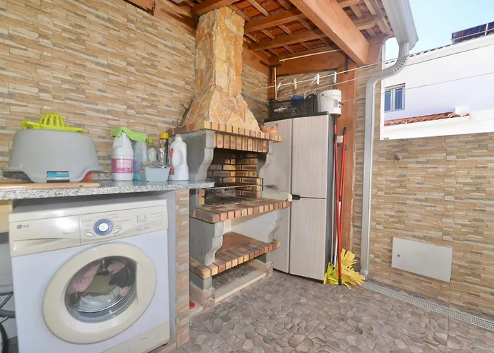 Lazy Days House - 2br With Terrace And Bbq Apartment Nazaré